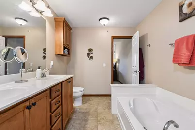 1932 Commonwealth Boulevard, Chanhassen, MN 55317 - Photo 24