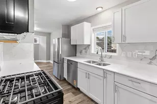 2443 Elliot Ave, Minneapolis, MN 55404 - Photo 8