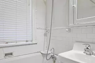 220 E 19th St, Minneapolis, MN 55403 - Photo 12