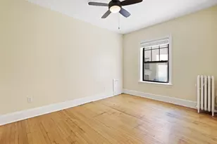 214 E 19th St, Minneapolis, MN 55403 - Photo 12