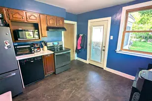 464 Grand St, Winona, MN 55987 - Photo 8