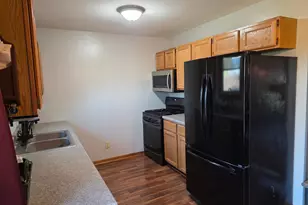 330 Arglen Dr, Owatonna, MN 55060 - Photo 8