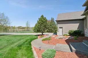 18745 Fontana St, Wyoming, MN 55092 - Photo 8