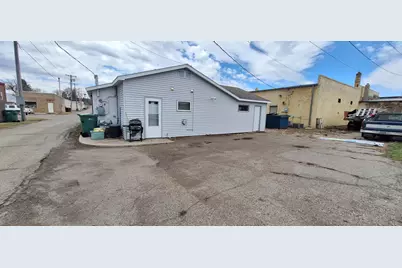 306 11th Street, Walhalla, ND 58282 - Photo 2
