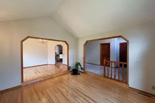 2555 Sylvan St, Little Canada, MN 55117 - Photo 8