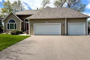 2555 Sylvan St, Little Canada, MN 55117 - Photo 1