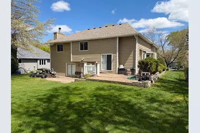 2555 Sylvan Street, Little Canada, MN 55117 - Photo 4