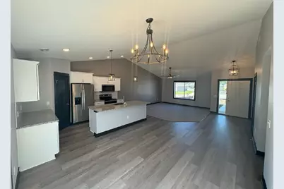 119 6th Street SE, Geneva, MN 56035 - Photo 8