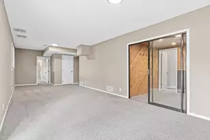 5815 Evergreen Ln, Shoreview, MN 55126 - Photo 22
