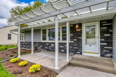 2904 Sheldon Street, Roseville, MN 55113 - Photo 2