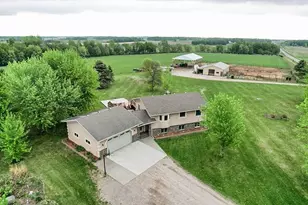 31528 63rd St, Royalton, MN 56373 - Photo 1