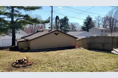 2186 Reaney Avenue E, Saint Paul, MN 55119 - Photo 2
