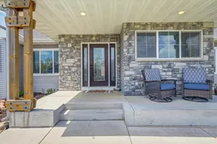 31722 Marshview Ct, Lindstrom, MN 55045 - Photo 6
