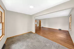 509 31st St NE, Rochester, MN 55906 - Photo 6
