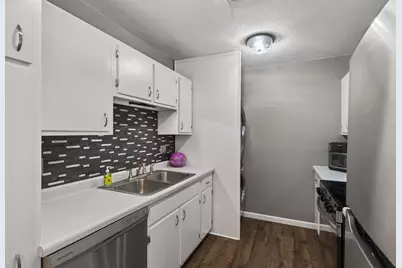 1044 Carmel Court, Shoreview, MN 55126 - Photo 6