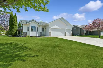 402 13th Avenue NE, Buffalo, MN 55313 - Photo 2