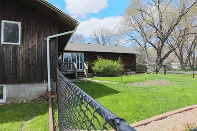 804 Valley View Drive, River Falls, WI 54022 - Photo 6