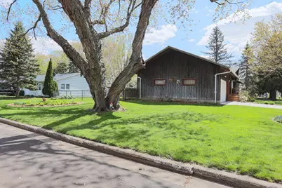 804 Valley View Drive, River Falls, WI 54022 - Photo 4
