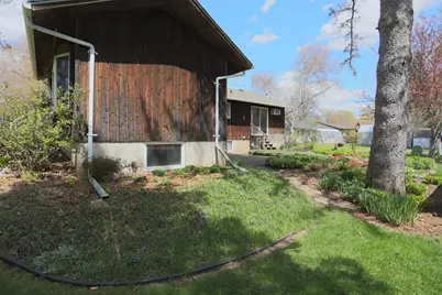 804 Valley View Drive, River Falls, WI 54022 - Photo 8