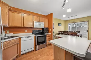 2357 Oakridge Cir, Hudson, WI 54016 - Photo 18