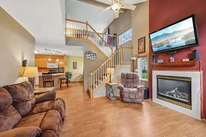 2357 Oakridge Circle, Hudson, WI 54016 - Photo 10