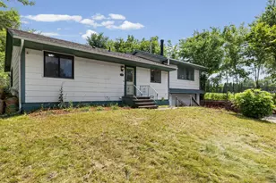 806 Parkway Dr, Saint Paul, MN 55106 - Photo 4