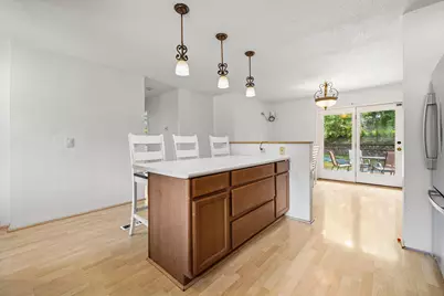 806 Parkway Drive, Saint Paul, MN 55106 - Photo 6