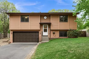10651 Goldenrod St NW, Coon Rapids, MN 55448 - Photo 12