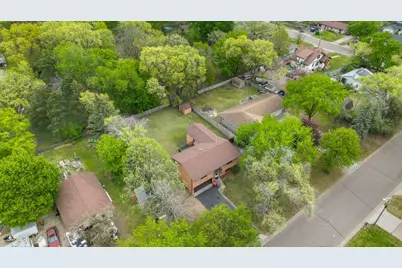 10651 Goldenrod Street NW, Coon Rapids, MN 55448 - Photo 2