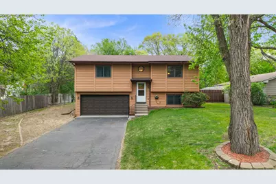 10651 Goldenrod Street NW, Coon Rapids, MN 55448 - Photo 6