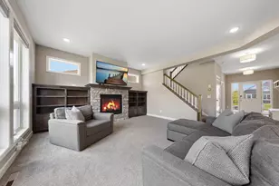 18129 Icon Ct, Lakeville, MN 55044 - Photo 8