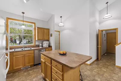 601 35th Street W, Hastings, MN 55033 - Photo 6