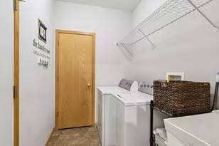 601 35th St W, Hastings, MN 55033 - Photo 22