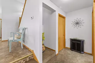 601 35th St W, Hastings, MN 55033 - Photo 18