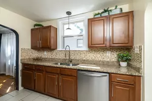 4151 Queen Ave N, Minneapolis, MN 55412 - Photo 8