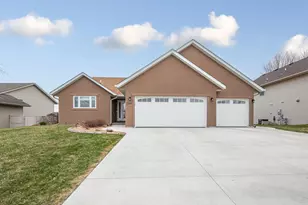 2214 Hulett Ave, Faribault, MN 55021 - Photo 44