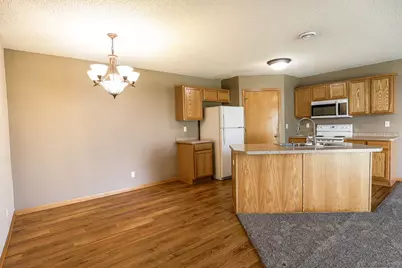 1215 West Edge Place, New Richmond, WI 54017 - Photo 4