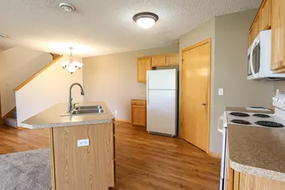 1215 West Edge Place, New Richmond, WI 54017 - Photo 6