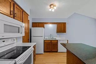 977 Heritage Ct E, Vadnais Heights, MN 55127 - Photo 28
