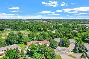 977 Heritage Ct E, Vadnais Heights, MN 55127 - Photo 56