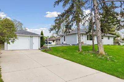 6102 Jersey Avenue N, Crystal, MN 55428 - Photo 2