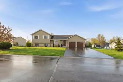 414 Maple Knoll Way NW, Saint Michael, MN 55376 - Photo 2