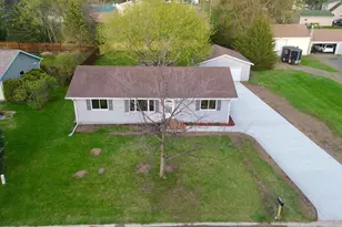 140 Nelson Ave, Dresser, WI 54009 - Photo 2