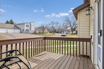 6690 Gretchen Court N, Oakdale, MN 55128 - Photo 30