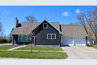 305 Arnold Avenue N, Thief River Falls, MN 56701 - Photo 22