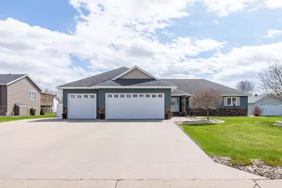 1819 52nd Avenue N, Moorhead, MN 56560 - Photo 2