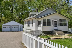 4721 Bald Eagle Ave, White Bear Lake, MN 55110 - Photo 2