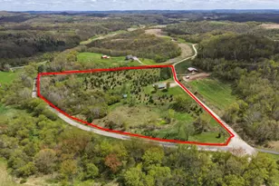 W20061 Hoff Ln, Arcadia, WI 54612 - Photo 2