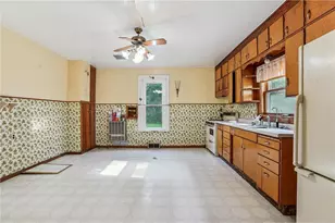 303 Lewis St, River Falls, WI 54022 - Photo 8