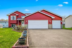 503 Cottonwood Street Southwest, Isanti, MN 55040 - Photo 2